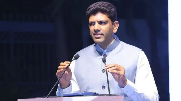 Pemmasani_Chandra_Sekhar_cd58f7f80e_V_jpg--625x351-4g