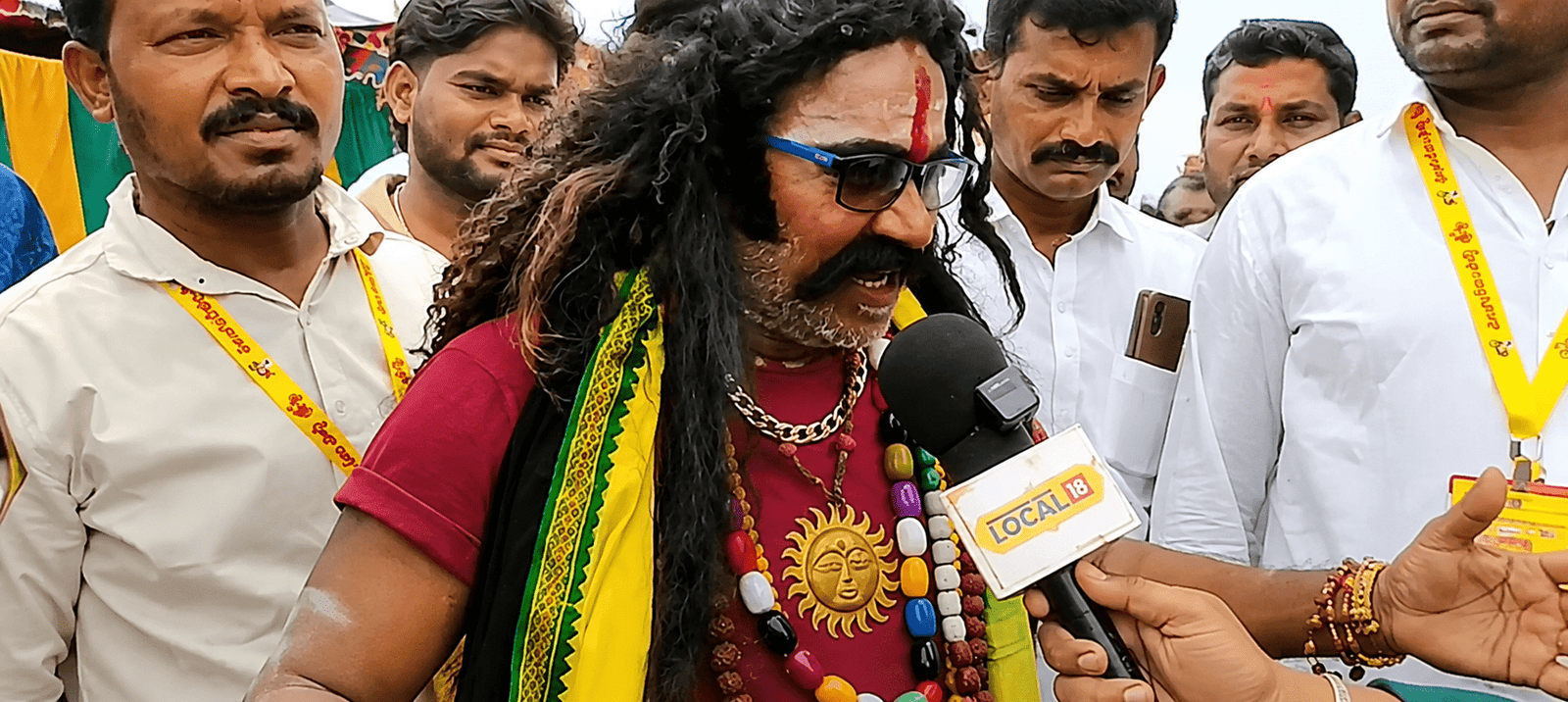 చామవరంలో చంద్రబాబు పర్యటన.. బాలకృష్ణ ఫ్యాన్స్ అఘోర వేషాలతో సందడి